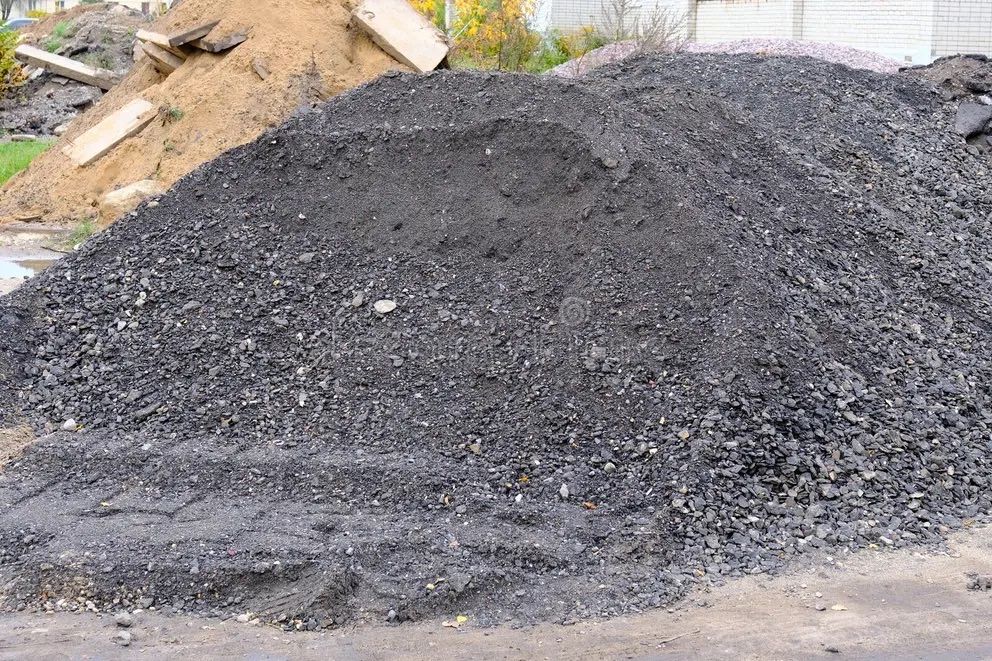 Asfalt frezat, pamant negru de gradina, nisip, balast, piatra, beton