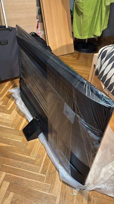 Samsung 48" Smart 4K UHD TV – UE48JU6400 – като нов, пълен комплект