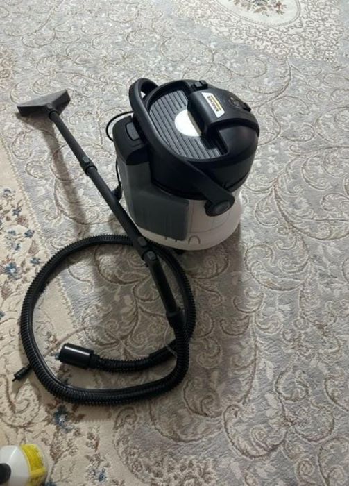 Моющий пылесос кельшер