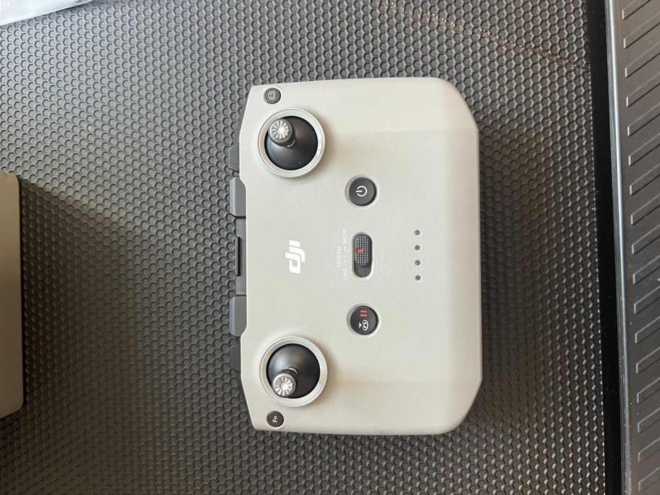 Дрон DJI-mini 2SE