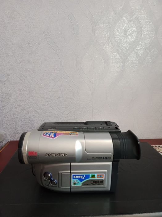 Продам видеокамеру в отличном состоянии