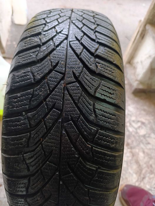 Зимни гуми Kumho 2броя 195/65/15''
