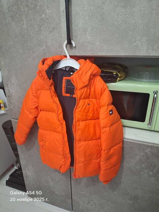 Пуховик tommy hilfiger детский 128