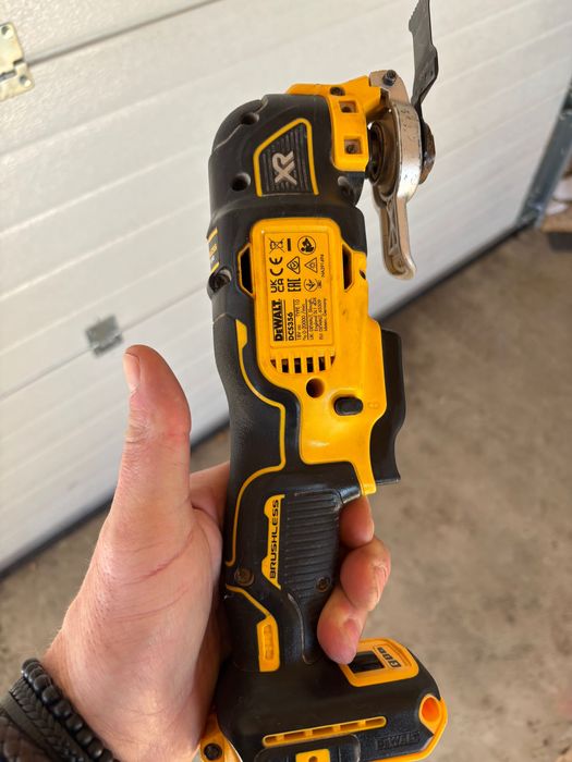 Sculă multifuncțională dewalt dcs356