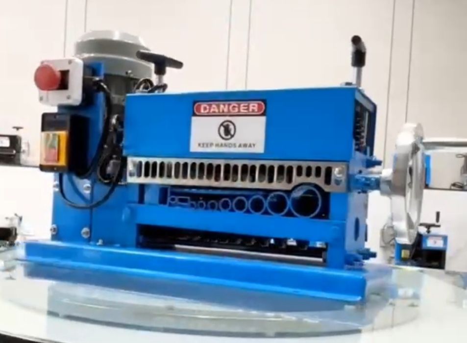 Kabellarning ustki qismini oson ochish uskunasi