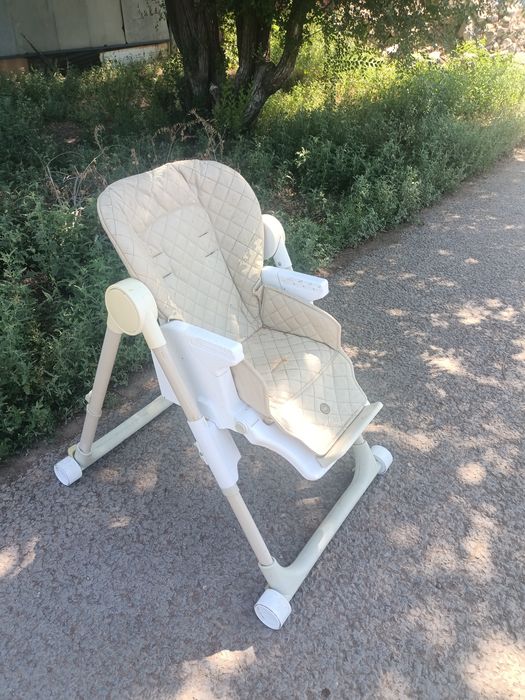 Продам стульчик для кормления
