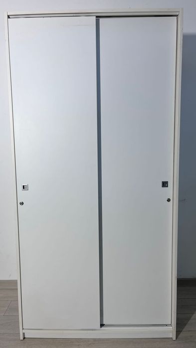 Fișet cu Uși Glisante; Dulap Depozitare; Mic Șifonier cu Bară Umerașe