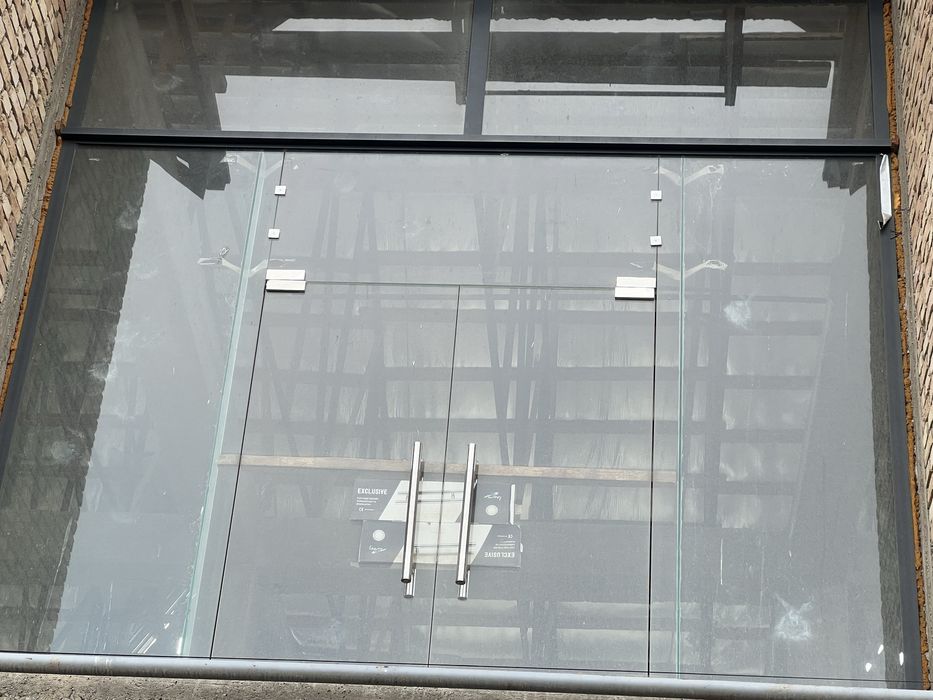 Шаҳрисабз марказида 2 қаватли нотурар бино (коробка) + ертўла