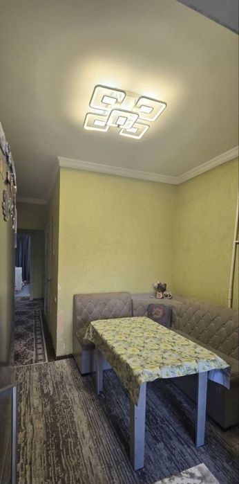 Продаётся 5/5/5 Юнусабад 14 квартал (рядом Туркистан метро )