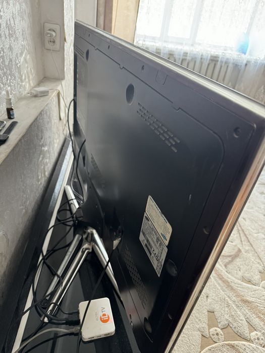 Продам телевизор