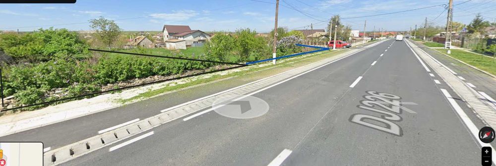 Teren situat în com Corbu de Sus, pe strada principală, chiar în fața bisericii