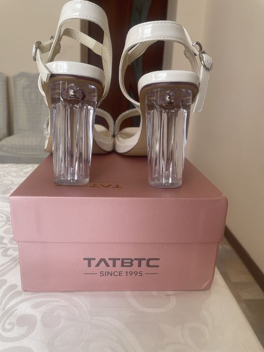 СРОЧНО босоножки на каблуке