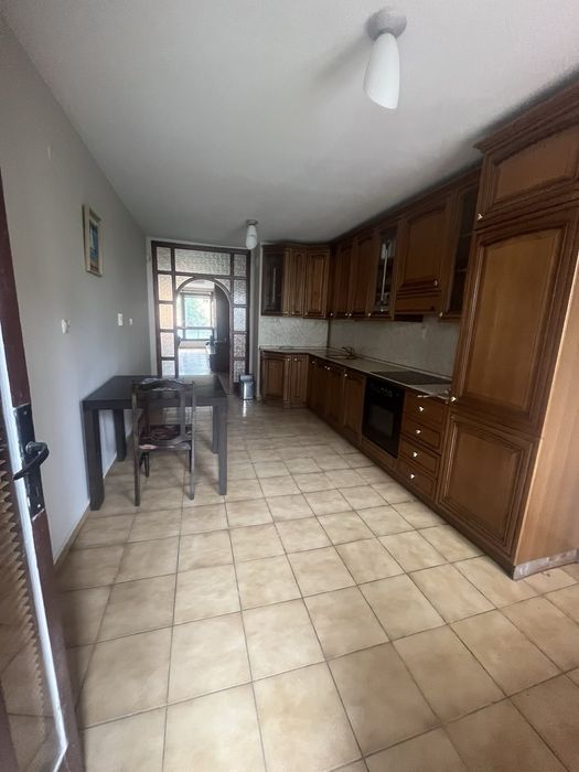 Продава се Двустаен апартамент в София, Хладилника - 100 кв.м за 3390 €/кв.м - Снимка #2