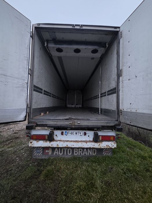 Semiremorca frigorifica Schmitz