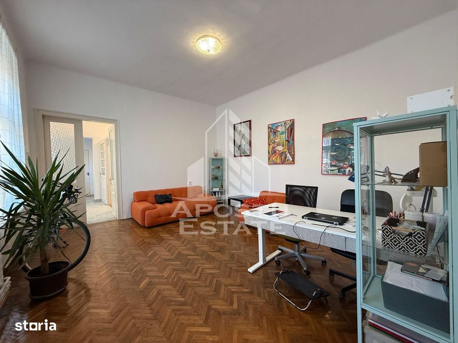 Apartament 3 camere, parter înalt, plus garsonieră complet amenajată — fotografia 1