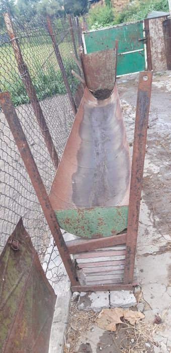 Продам кормушку для откорма для КРС