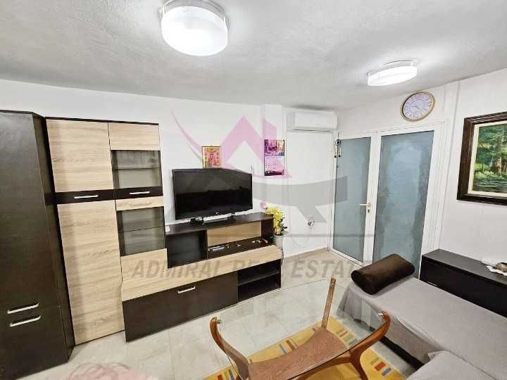 Дава се под наем Едностаен апартамент в Варна, Колхозен пазар - 30 кв.м за 298.86 € - Снимка #1