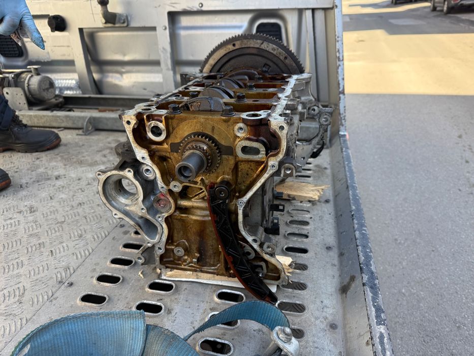 Глава , двигател,  Хонда , R20a2