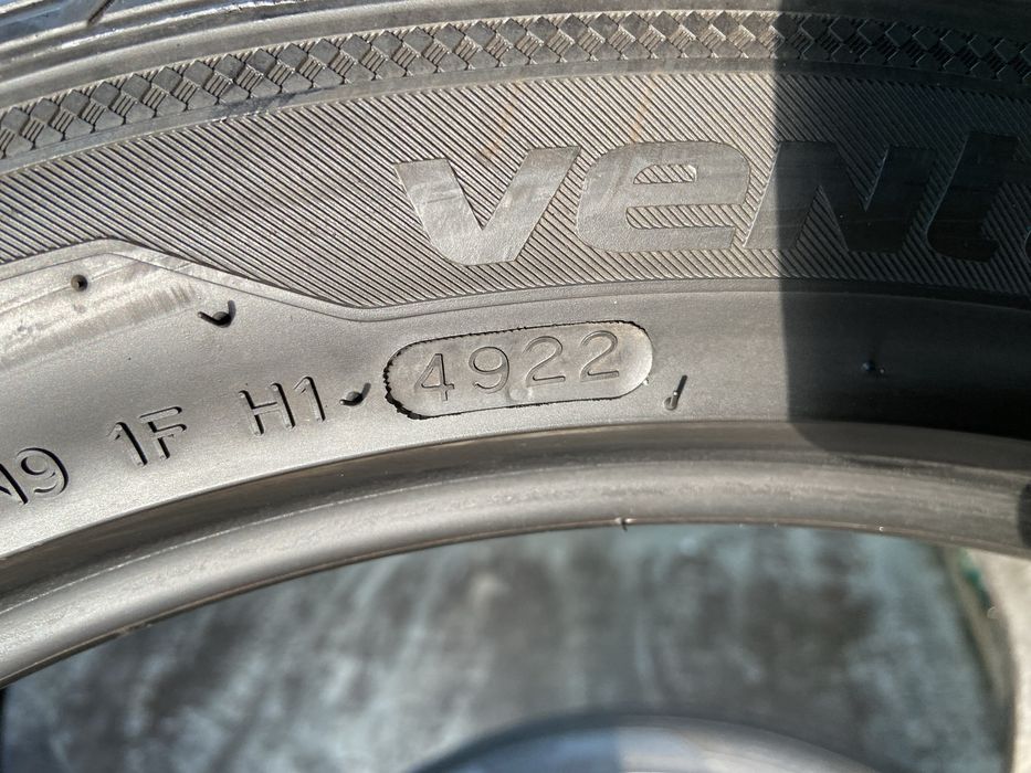 Продается 235/45/18 Hankook