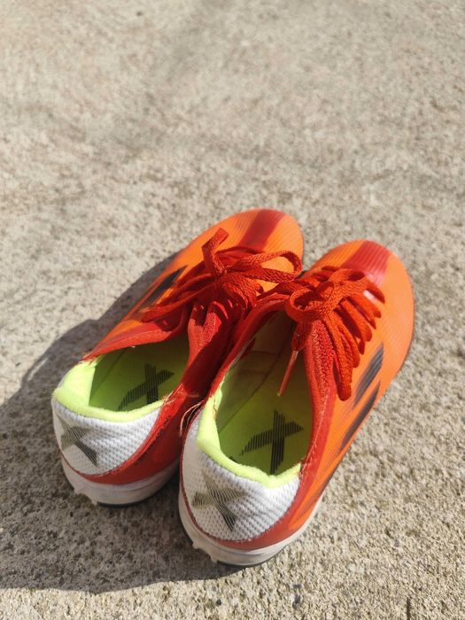 Детски стоножки Adidas Speedflow 3 за футбол, 33 номер