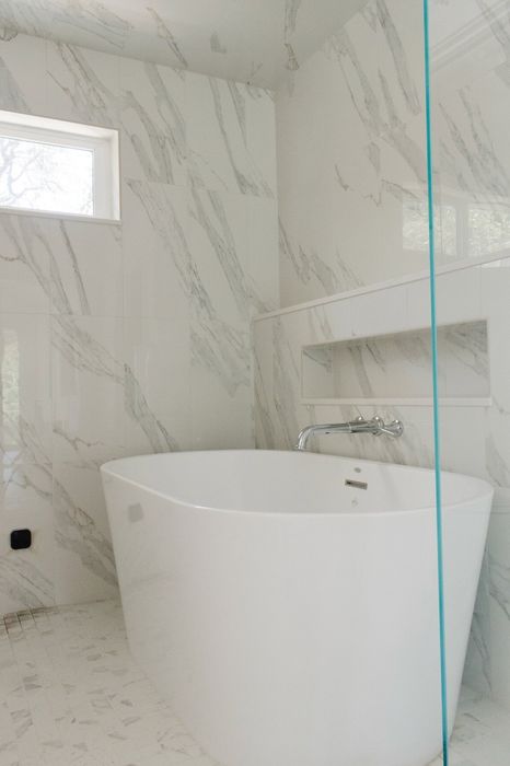 Execut amenajari si finisaje interioare