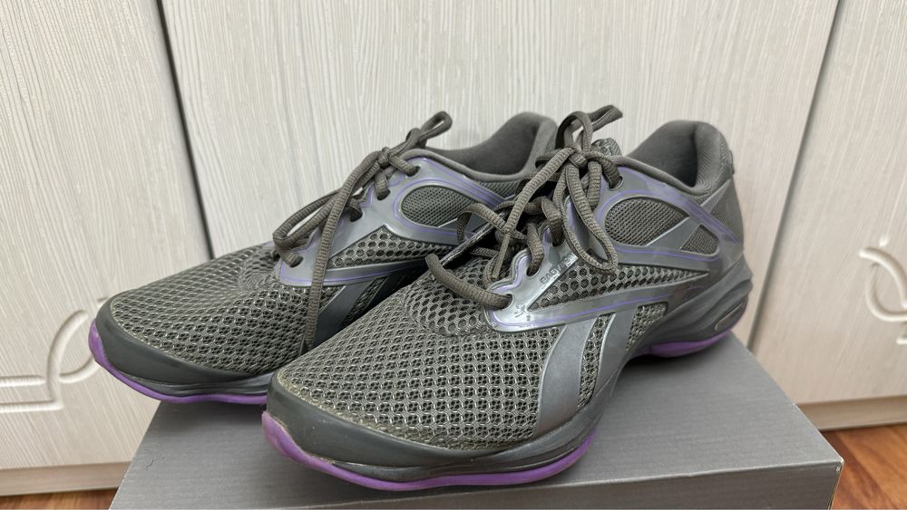 Кроссовки Reebok