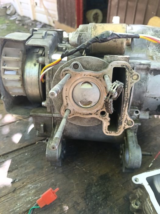 Motor scuter 49cc in 4t