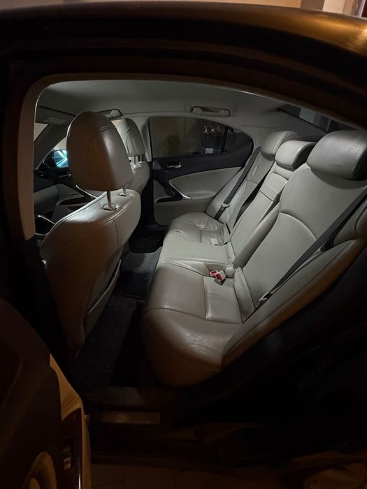 Lexus IS 220 дизел