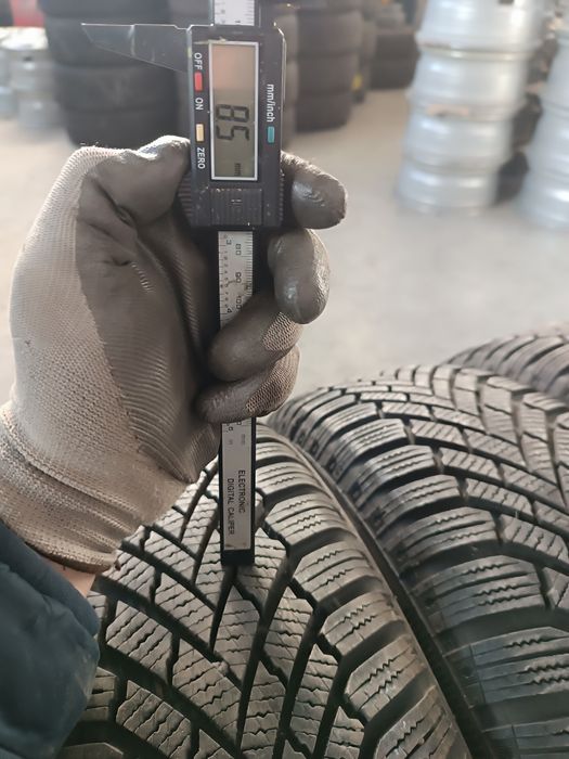 Anvelope iarna 195 65 15 Continental 8.5mm ca și noi