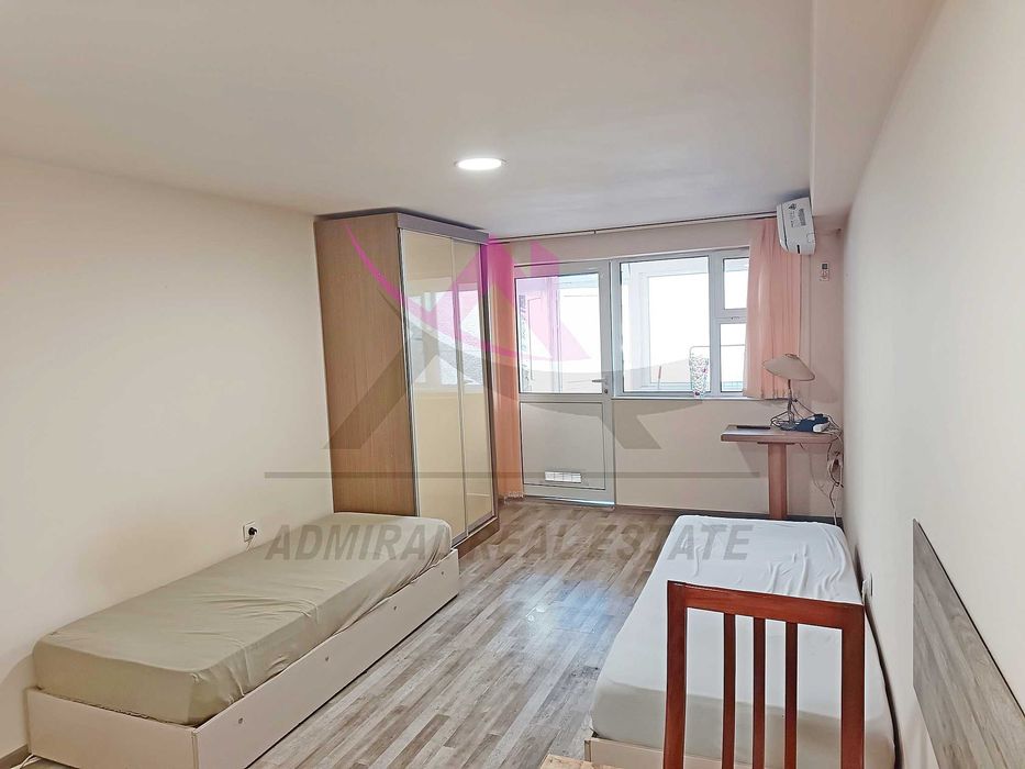 Дава се под наем Едностаен апартамент в Варна, Базар Левски - 25 кв.м за 307 € - Снимка #2