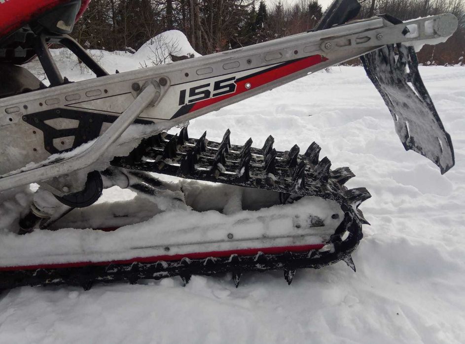 Snowmobil Polaris 800 Assault