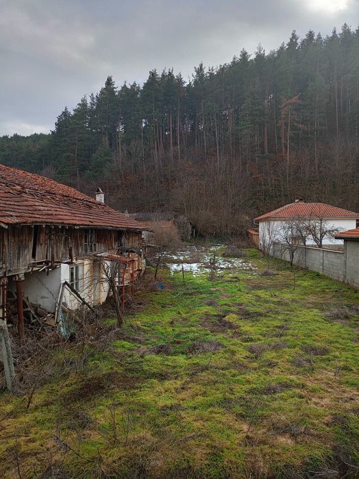 Къща в село Турия