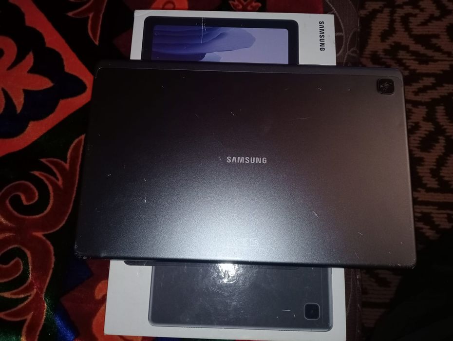 Samsung Tab A 7 планшет 11.2021года