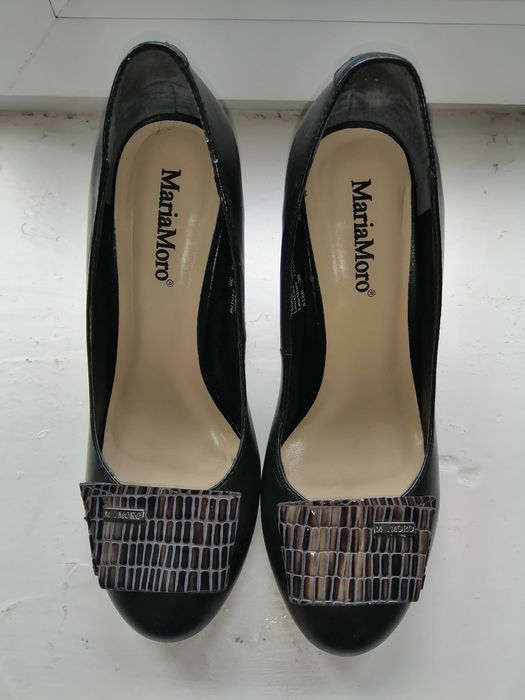 Продам женские туфли