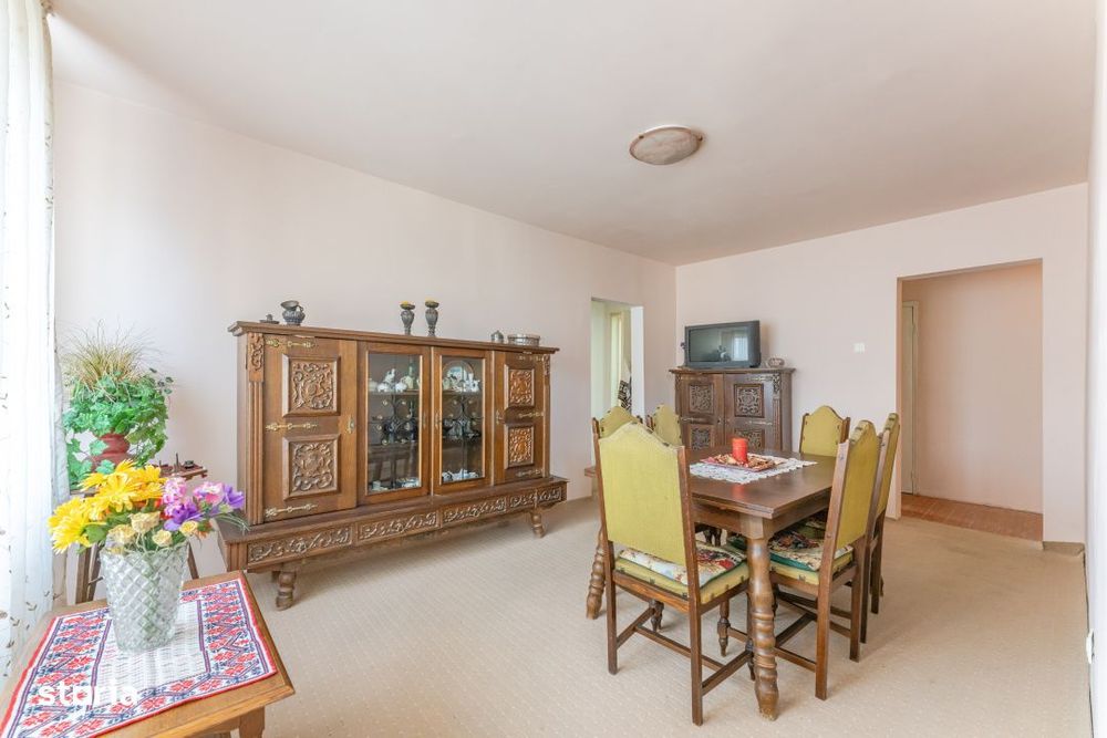 Apartament 3 camere Astra-Cocorului, etaj intermediar.