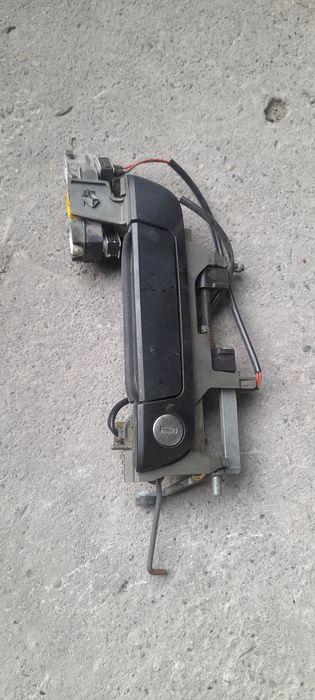 Наружные ручки Левая на BMW e34