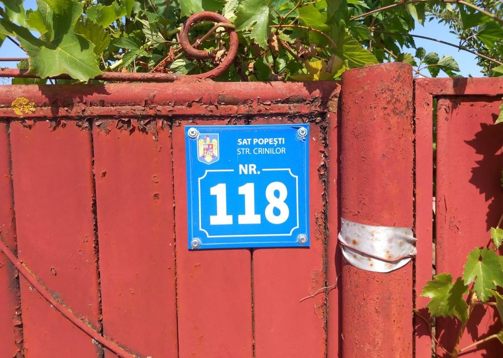 Vând casă în comuna Măciuca + terenuri extravilan!
