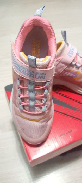 Кросовки детские. Sketchers. 35 р.