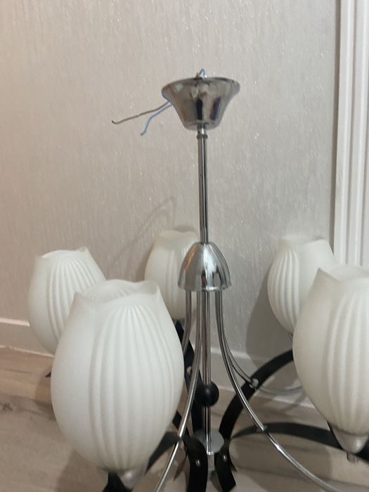 Люстра в отличном состоянии