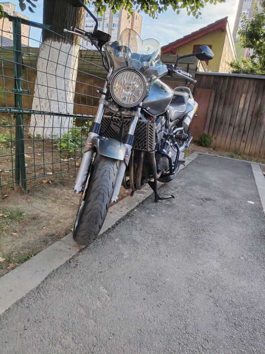 Honda Hornet 900 cc injecție