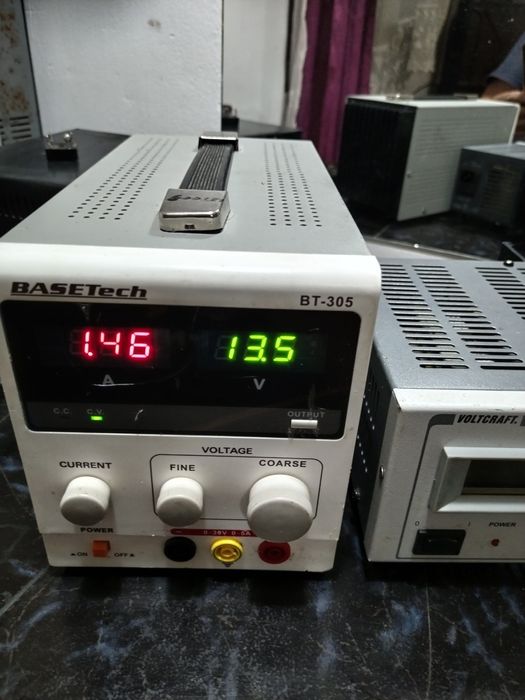 Sursa Voltcraft PS 1302d