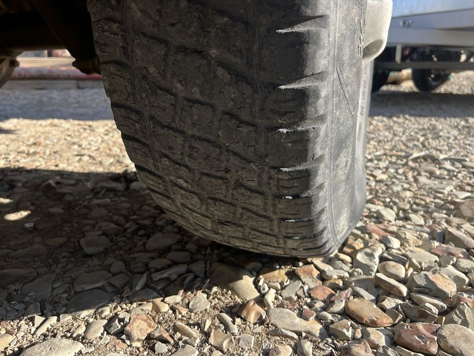 Шины 225/75/16 уазга