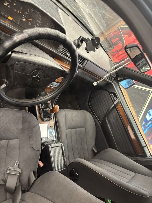 Мерседес 124  двигатель 111