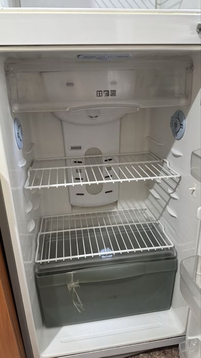 Холодильник Samsung