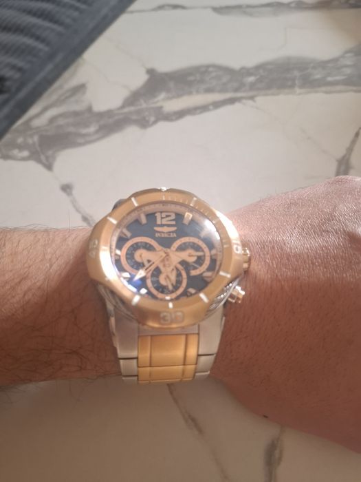 Часовник Invicta