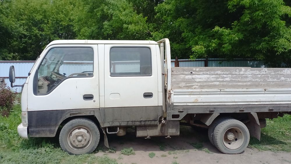 Продам автомобиль JAC  СРОЧНО
