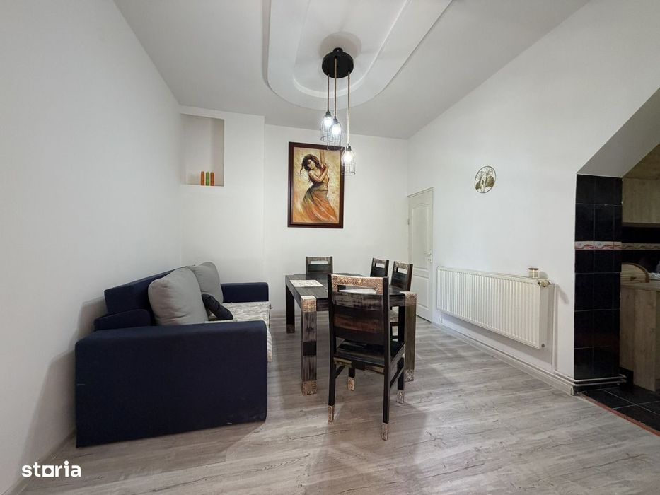 Apartament 2 camere cochet, renovat, curte ingrijita-Piata Catedralei