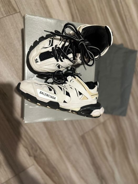 Маратонки balenciaga