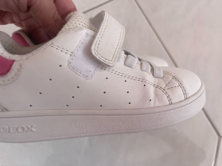 Маратонки     Geox