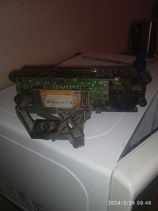 Запчасти  на 'Primera"